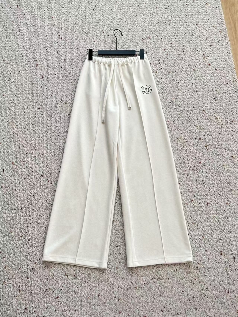 Ch**el pants